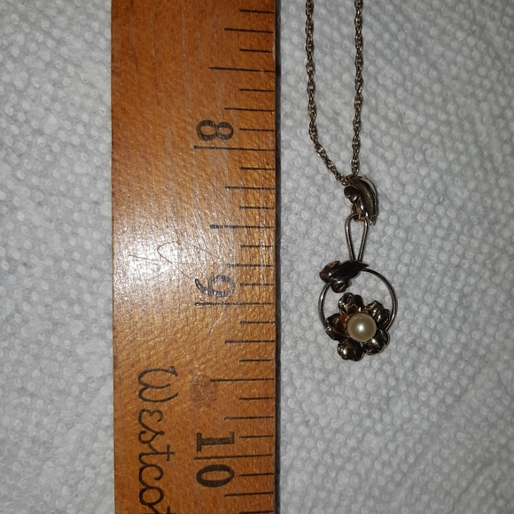 Antique Gold and Pearl Necklace - Picture 3 of 12